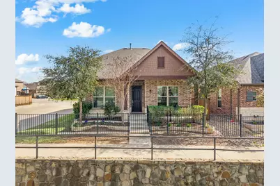 900 Adam Way, Euless, TX 76040 - Photo 1