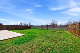 8325 Kimlewick Dr, Fort Worth, TX 76179 - Photo 35