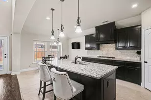 225 Hawks Rdg Trl, Burleson, TX 76028 - Photo 15