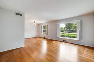 10417 Hedgeway Dr, Dallas, TX 75229 - Photo 5