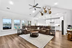 215 Frio Dr, Waxahachie, TX 75165 - Photo 9