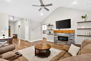 215 Frio Dr, Waxahachie, TX 75165 - Photo 11