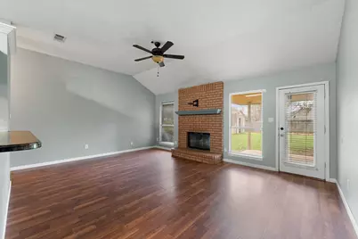 605 Dakota Drive, Joshua, TX 76058 - Photo 5