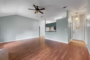 605 Dakota Dr, Joshua, TX 76058 - Photo 7