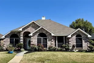 1553 Waterford Dr, Lewisville, TX 75077 - Photo 1