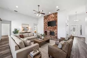 1553 Waterford Dr, Lewisville, TX 75077 - Photo 3