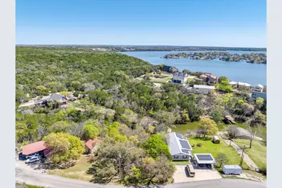 1011 Hidden Cove Trail, Granbury, TX 76049 - Photo 17