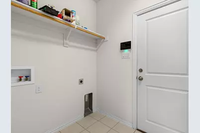 209 Emerald Creek Drive, Fort Worth, TX 76131 - Photo 9