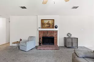 2405 Spruce Ct, Little Elm, TX 75068 - Photo 5