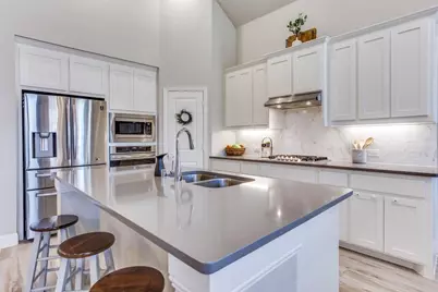 905 Lady Bird Drive, McKinney, TX 75071 - Photo 9