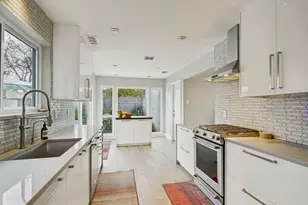 901 Raywood Cir, Plano, TX 75075 - Photo 13