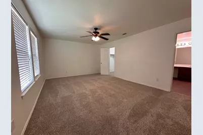 433 Emerald Creek Drive, Fort Worth, TX 76131 - Photo 13