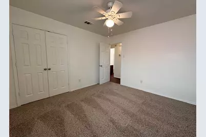 433 Emerald Creek Drive, Fort Worth, TX 76131 - Photo 11