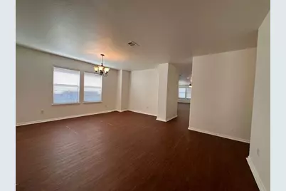 433 Emerald Creek Drive, Fort Worth, TX 76131 - Photo 3