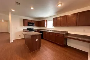 433 Emerald Creek Dr, Fort Worth, TX 76131 - Photo 7