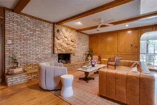 12106 Dixfield Dr, Dallas, TX 75218 - Photo 15