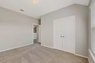 228 Bob White Dr, Red Oak, TX 75154 - Photo 33