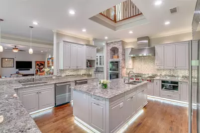 4731 N Lindhurst Avenue, Dallas, TX 75229 - Photo 23