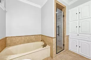 1916 Canterbury Cir, Fort Worth, TX 76112 - Photo 17