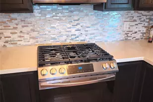 4145 Astoria St, Irving, TX 75062 - Photo 5