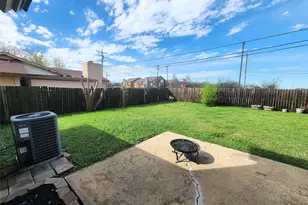 4145 Astoria St, Irving, TX 75062 - Photo 17