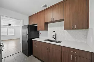 1205 Hamsted St, Fort Worth, TX 76115 - Photo 7