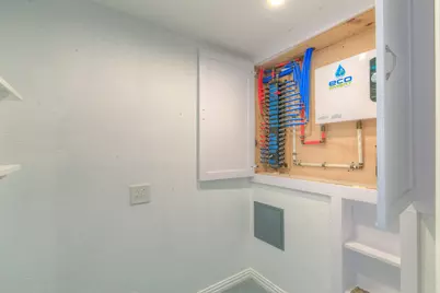 419 Sky Harbour Court, Granbury, TX 76049 - Photo 31