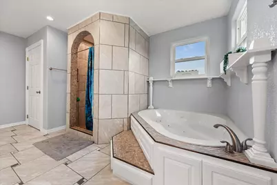419 Sky Harbour Court, Granbury, TX 76049 - Photo 25