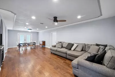 419 Sky Harbour Court, Granbury, TX 76049 - Photo 5