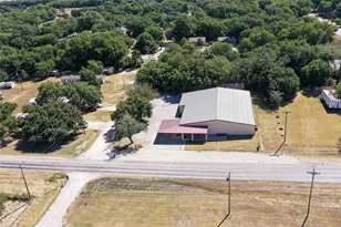 205 N Davis St, Chico, TX 76431 - Photo 37
