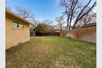 509 Robinhood Drive, Irving, TX 75061 - Photo 19