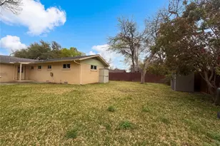 509 Robinhood Dr, Irving, TX 75061 - Photo 5