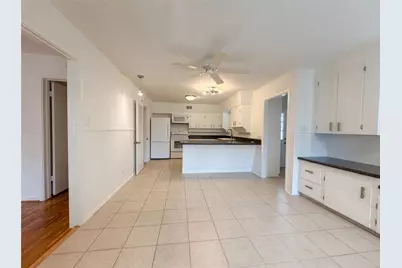 509 Robinhood Drive, Irving, TX 75061 - Photo 11