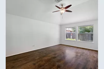 2078 Amherst Drive, Lewisville, TX 75067 - Photo 17