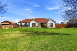 113 Mulkey Rd, Waxahachie, TX 75167 - Photo 3