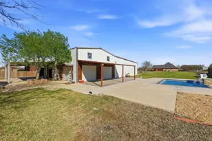 113 Mulkey Rd, Waxahachie, TX 75167 - Photo 11