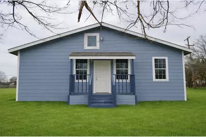 309 E Pine Street, Jacksboro, TX 76458 - Photo 1