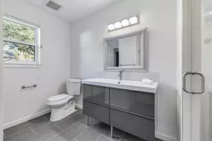 2636 Brookside Dr, Irving, TX 75063 - Photo 33