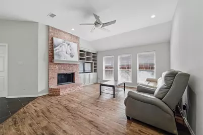 3402 Blue Forest Drive, Arlington, TX 76001 - Photo 17