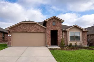 404 Beekeeper Dr, Fort Worth, TX 76131 - Photo 1