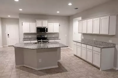 404 Beekeeper Drive, Fort Worth, TX 76131 - Photo 3