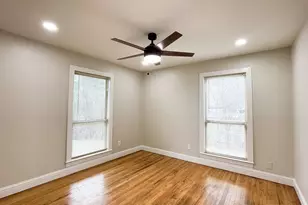 722 E Strong Pkwy, Grand Prairie, TX 75050 - Photo 13