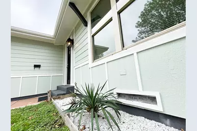 722 E Strong Parkway, Grand Prairie, TX 75050 - Photo 27