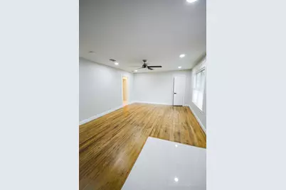 722 E Strong Parkway, Grand Prairie, TX 75050 - Photo 33