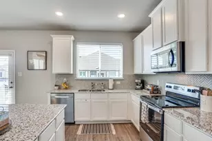 9024 HUXLEY Dr, Providence Village, TX 76227 - Photo 13