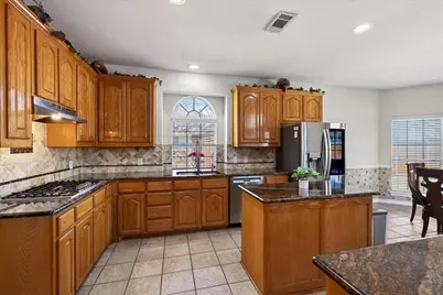 7308 Hawk Lane, Sachse, TX 75048 - Photo 11
