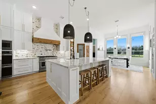 332 Ledstone Ct, Rockwall, TX 75032 - Photo 9