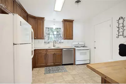 329 N Brighton Avenue, Dallas, TX 75208 - Photo 17