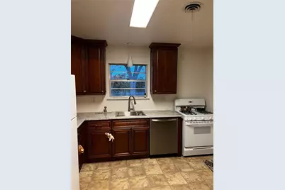 329 N Brighton Avenue, Dallas, TX 75208 - Photo 11