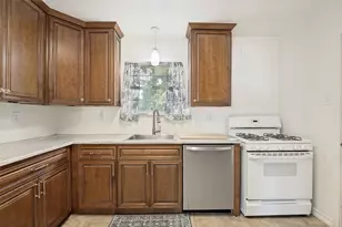 329 N Brighton Ave, Dallas, TX 75208 - Photo 15